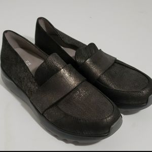 Eileen Fisher loafers in perfect condition